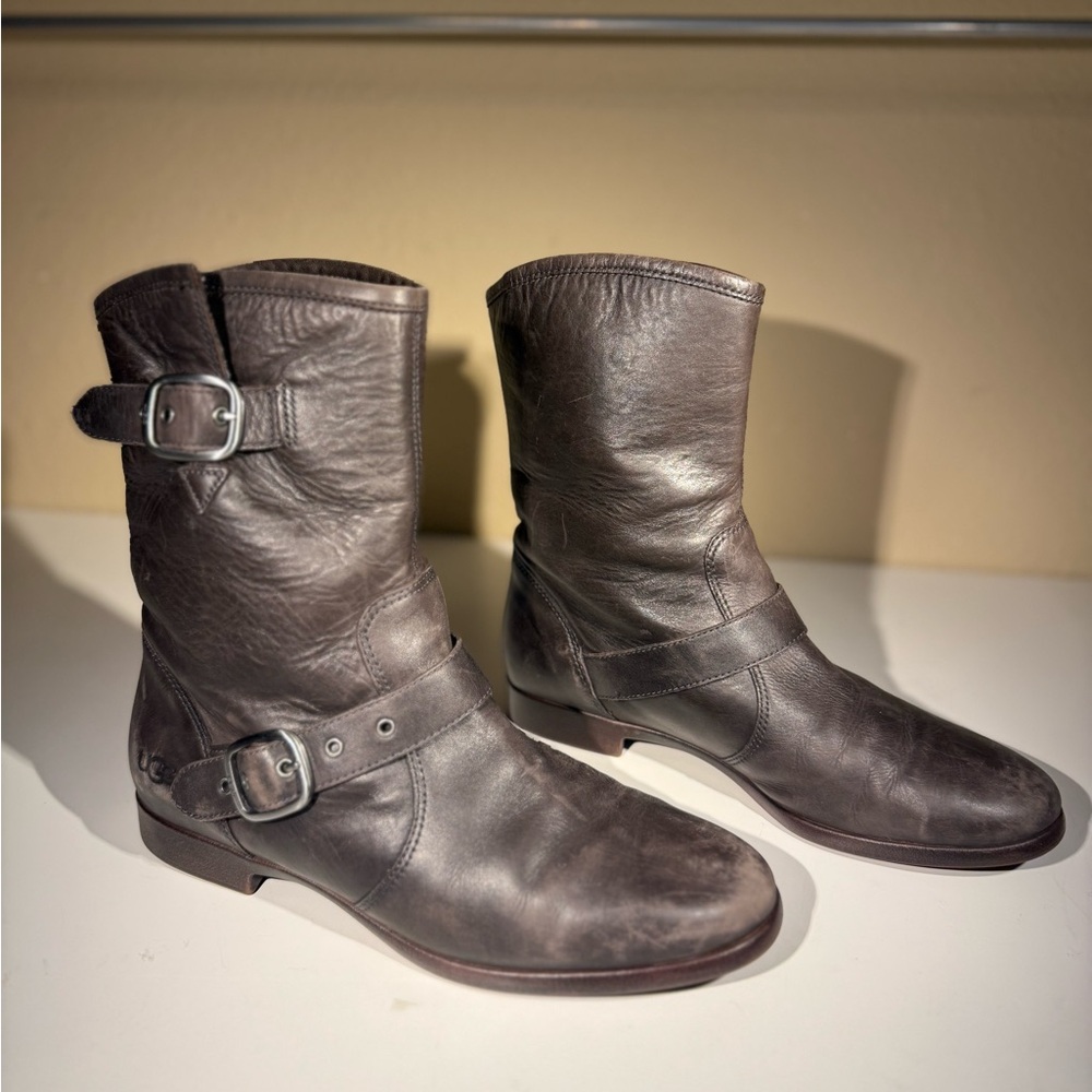 UGG Australia Moto Brown Leather Buckle Boots Women’s Size 6